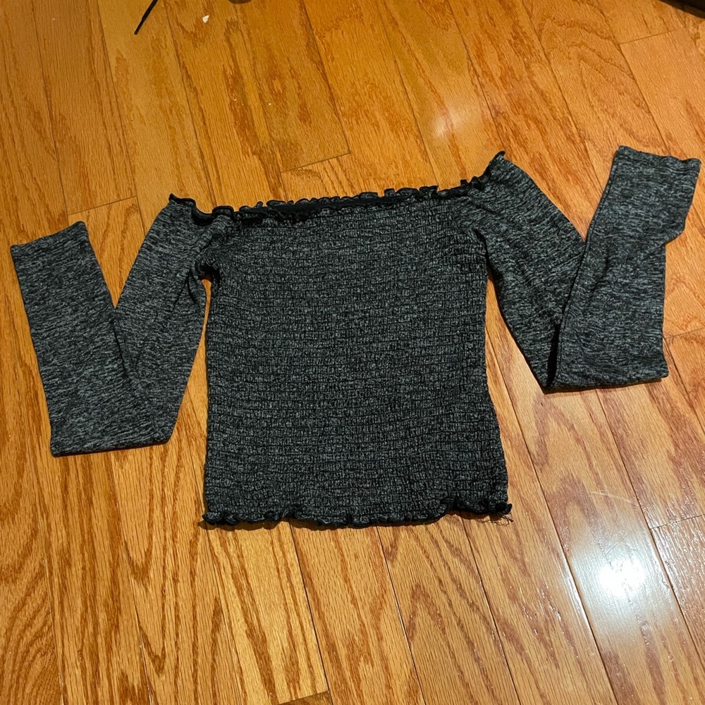 Hollister off the shoulder shirt